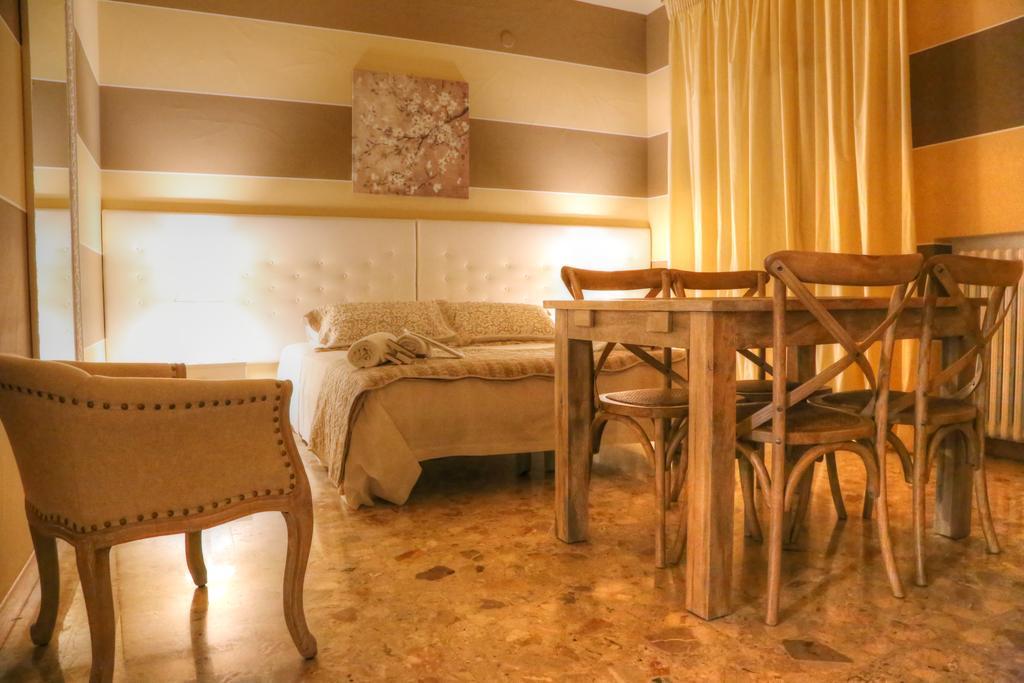 La Casetta Di Lina Rooms And Apartments Verona Luaran gambar