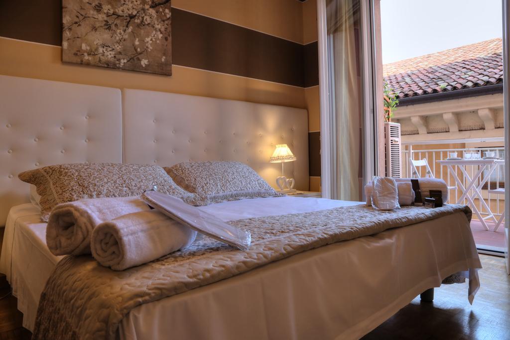 La Casetta Di Lina Rooms And Apartments Verona Luaran gambar