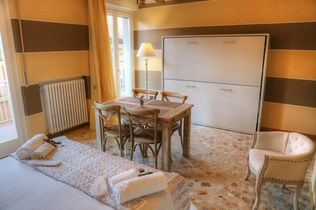 La Casetta Di Lina Rooms And Apartments Verona Luaran gambar